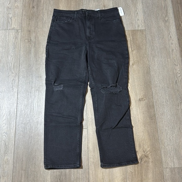 NWT! Banana Republic Black High-Rise Destructed Straight Jeans - Size 30🔹 - Picture 5 of 8